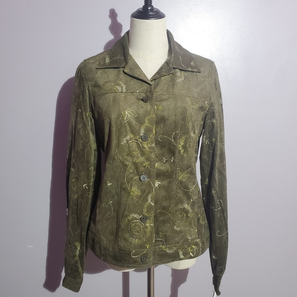 Rafael button up green top